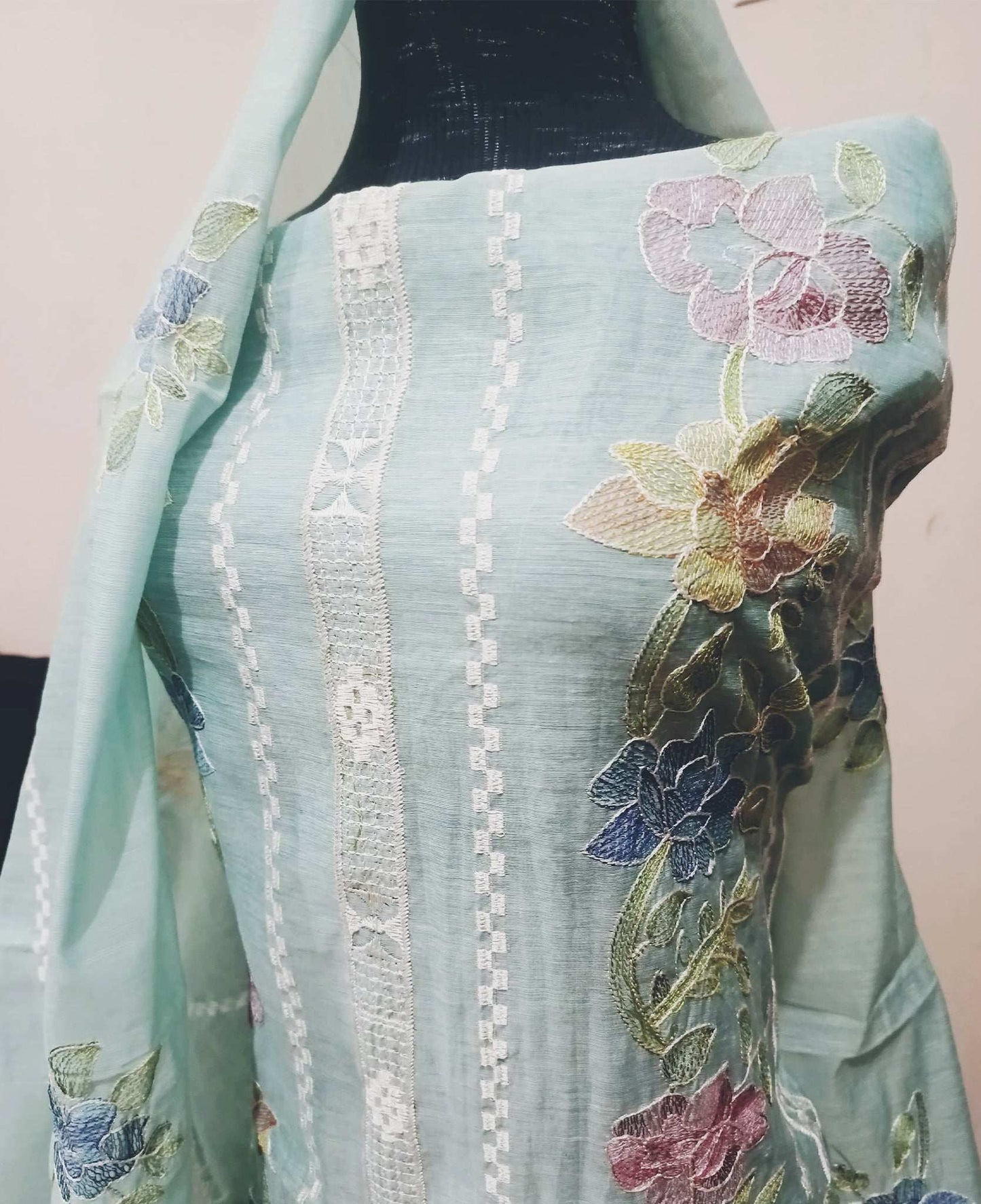 Manaz Paper cotton 2 Piece Kacha taanka Hand Embroidery style