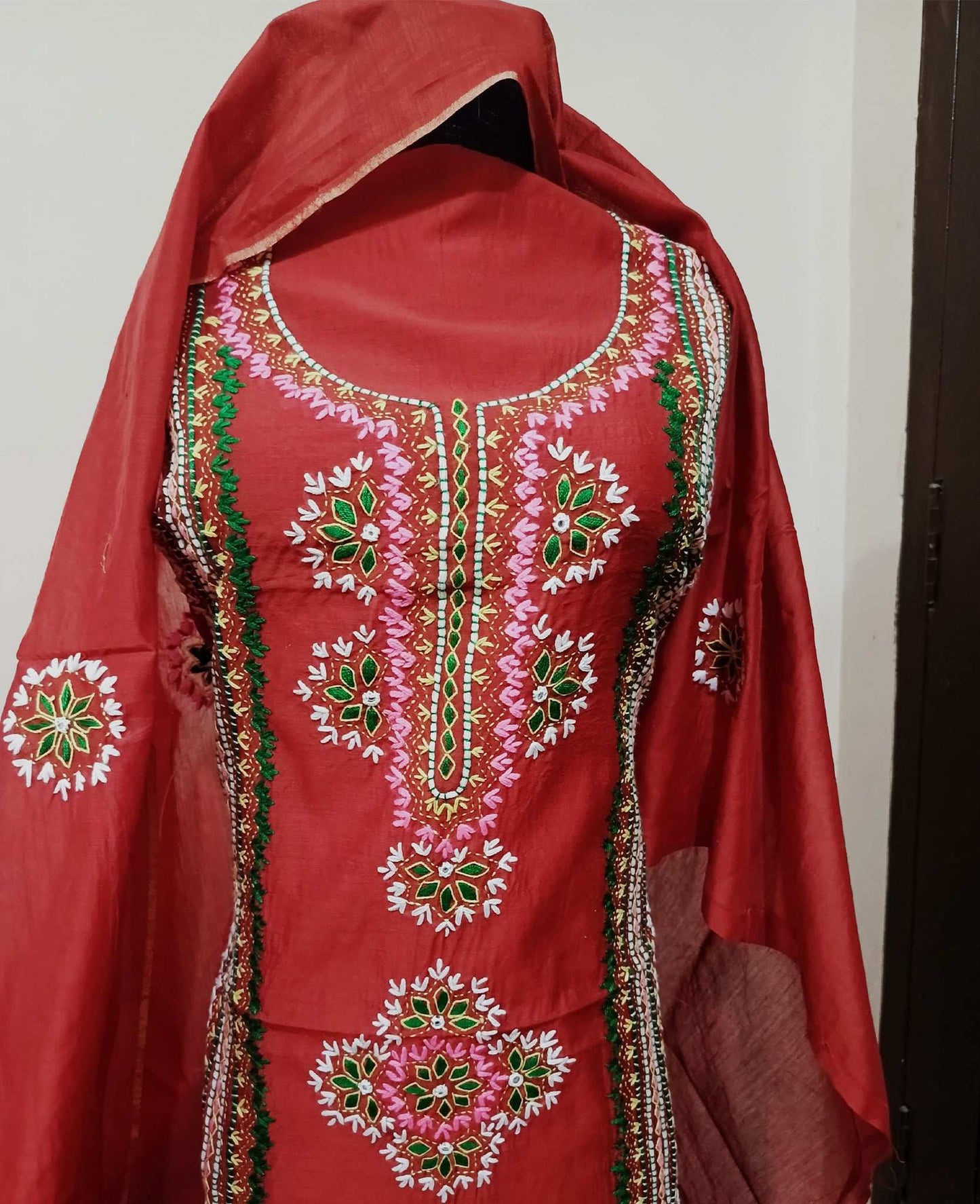 Manaz Paper cotton Hand Embroidery 2 Piece Kashmiri Style