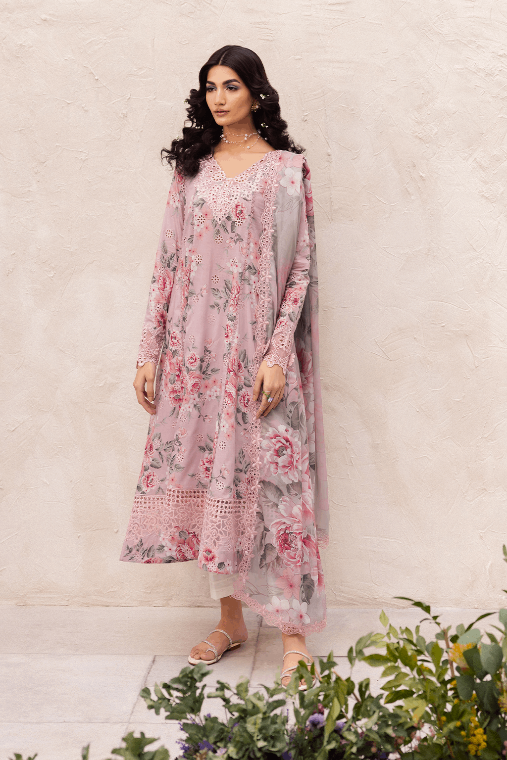 Iznik Pink Luxury Embroidered Pure Lawn 3 Piece