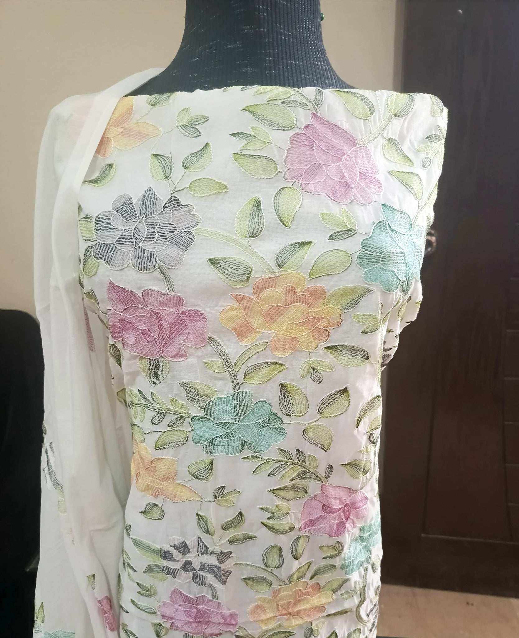 Manaz Paper cotton 2 Piece Kacha taanka Hand Embroidery style