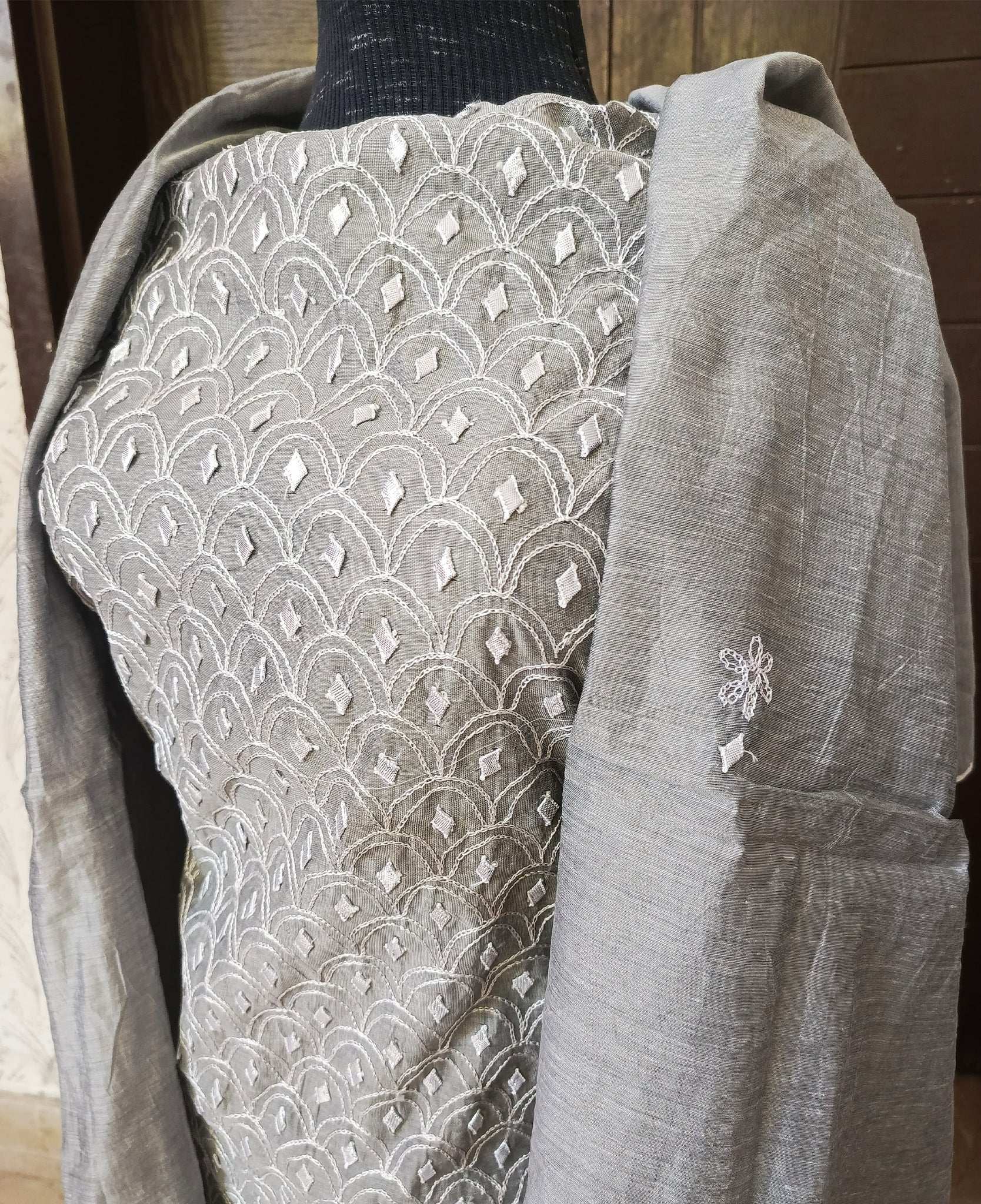 Manaz Handmade Paper cotton 2 Piece Gotta Thread work